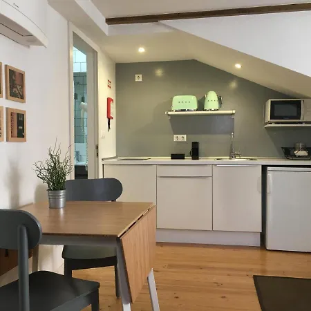 Light - Downtown * リスボン