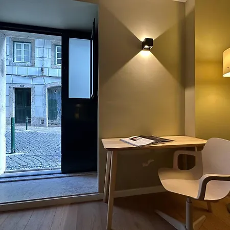 Light Green Apartments - Downtown Lisbon Apartment *