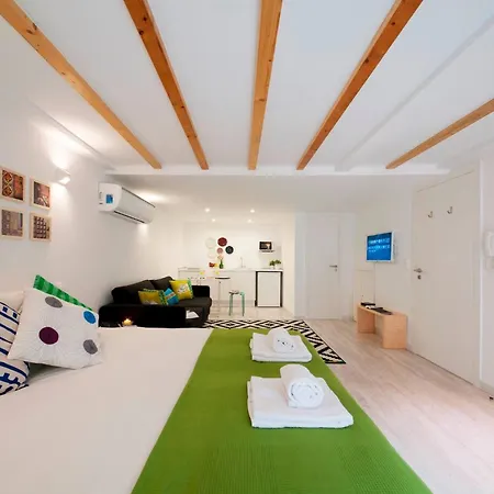 Light Green Apartments - Downtown Lisbon Apartment